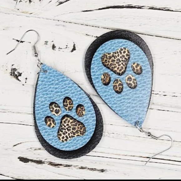 Leopard Dog Paw Print PU Leather Waterdrop Shape Earrings with .925 Silver Hooks - Picture 3 of 4